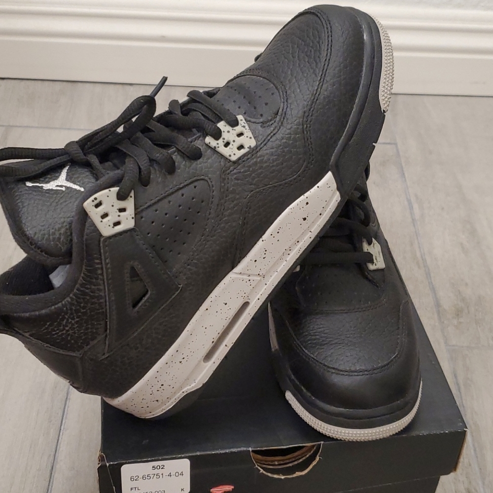 Air Jordan 4 Retro